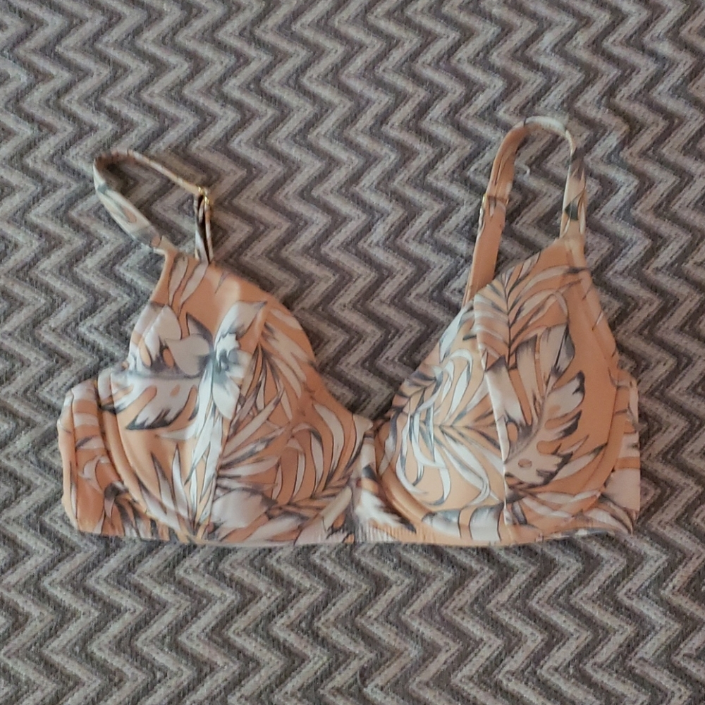 Cremieux 34D Swim Top